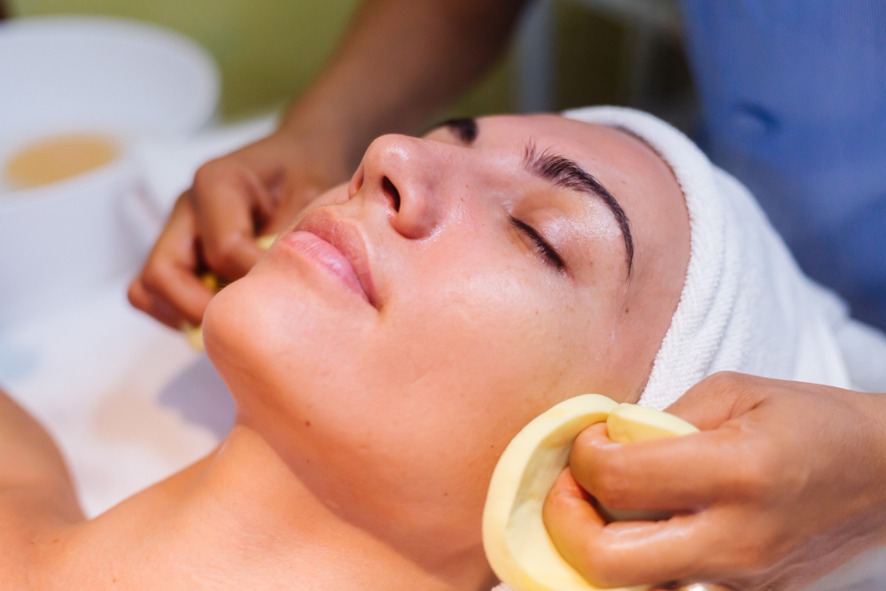 Chemical peels and facials treatment